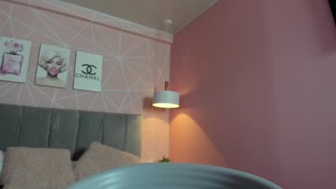 Snapshot of dolly_zoe chatting on 02/13/25, 05:26 Call me Zoe online show from 02/13/25, 05:26