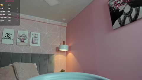 Snapshot of dolly_zoe chatting on 02/21/25, 05:46 Call me Zoe online show from 02/21/25, 05:46