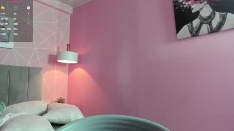 Snapshot of dolly_zoe chatting on 03/11/25, 09:34 Call me Zoe online show from 03/11/25, 09:34