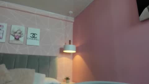 Snapshot of dolly_zoe chatting on 09/24/25, 09:51 Call me Zoe online show from 09/24/25, 09:51