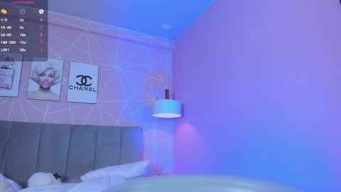 Snapshot of dolly_zoe chatting on 09/27/25, 10:15 Call me Zoe online show from 09/27/25, 10:15