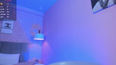 Snapshot of dolly_zoe chatting on 09/30/25, 10:31 Call me Zoe online show from 09/30/25, 10:31