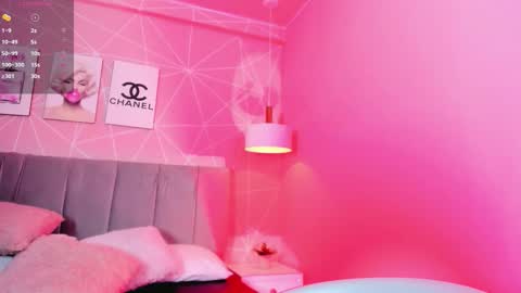 Snapshot of dolly_zoe chatting on 11/28/25, 11:51 Call me Zoe online show from 11/28/25, 11:51