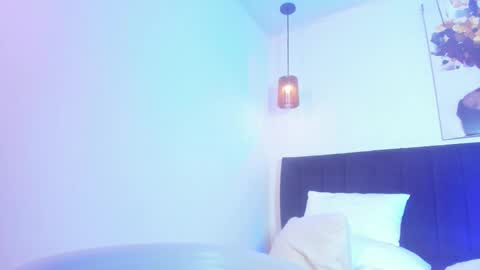 Snapshot of dolly_zoe chatting on 03/26/26, 03:23 Call me Zoe online show from 03/26/26, 03:23