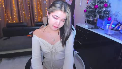 Dollya online show from 01/04/25, 01:42