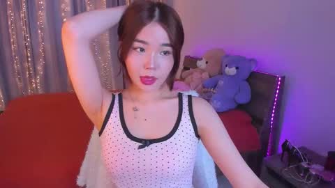 Snapshot of dollyiaa chatting on 03/21/26, 01:32 Dollya online show from 03/21/26, 01:32