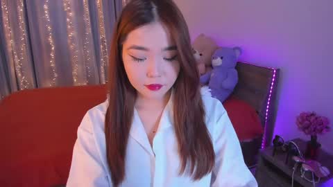 Snapshot of dollyiaa chatting on 04/04/26, 03:31 Dollya online show from 04/04/26, 03:31