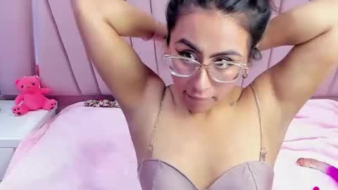 dollyjuicy1 online show from 01/31/25, 09:16