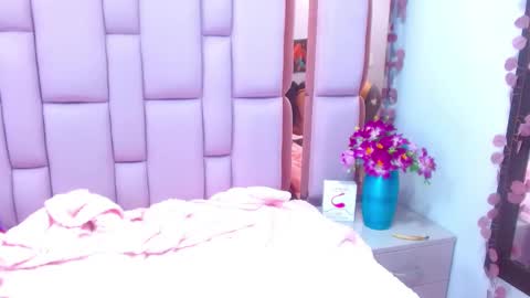 dollyjuicy1 online show from 02/27/25, 07:12