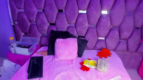 dollyjuicy1 online show from 10/03/25, 03:47