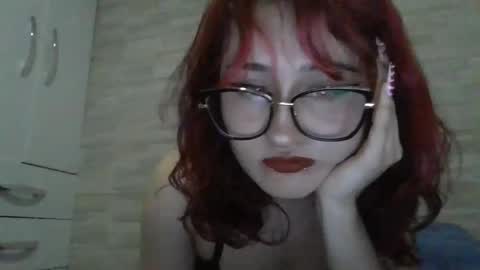Snapshot of dollymimii chatting on 10/26/25, 01:00 dollymimii online show from 10/26/25, 01:00