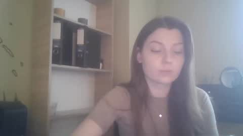 DollyRoma online show from 11/21/25, 09:19