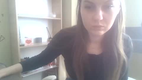 Snapshot of dollyroma chatting on 03/06/26, 11:28 DollyRoma online show from 03/06/26, 11:28