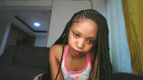 Snapshot of dollythegirl chatting on 06/24/26, 05:28 kadolly online show from 06/24/26, 05:28
