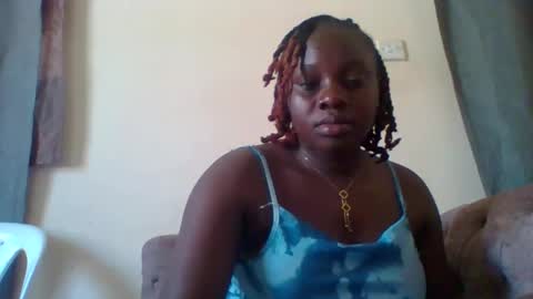 dollyvee online show from 11/05/25, 10:59