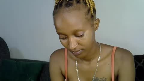 Snapshot of dolsexy chatting on 04/18/26, 07:29 dolsexy online show from 04/18/26, 07:29