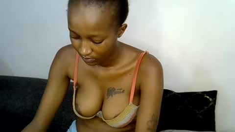 Snapshot of dolsexy chatting on 06/28/26, 01:00 dolsexy online show from 06/28/26, 01:00