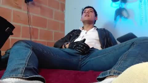 Diego Castell online show from 10/14/25, 09:37