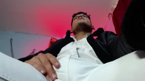 Diego Castell online show from 02/04/26, 04:02