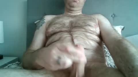 dom91070 online show from 09/24/25, 03:59