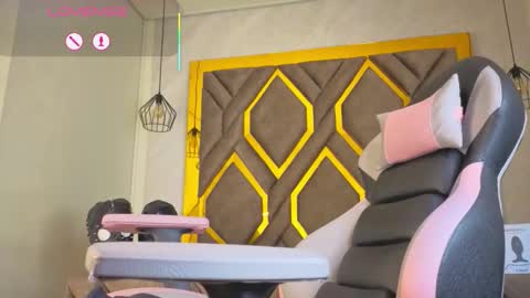 dom_veneno online show from 12/02/25, 10:49