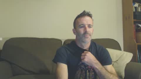 Snapshot of dombolio chatting on 09/14/25, 02:49 Dombol online show from 09/14/25, 02:49