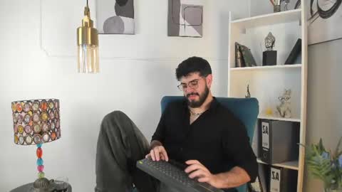 Snapshot of domboy_ chatting on 06/14/26, 08:00 domboy online show from 06/14/26, 08:00