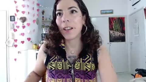 Snapshot of domenica_dos_ouros chatting on 05/31/26, 01:51 sweet domme online show from 05/31/26, 01:51