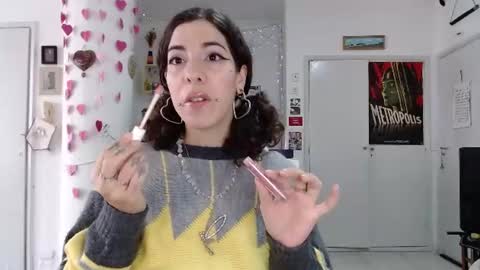 Snapshot of domenica_dos_ouros chatting on 06/16/26, 01:25 sweet domme online show from 06/16/26, 01:25