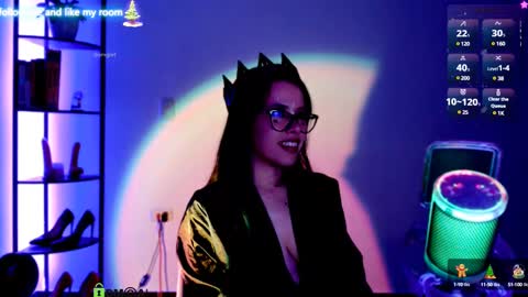 Snapshot of domgiirl chatting on 12/20/24, 03:36 Mistress online show from 12/20/24, 03:36