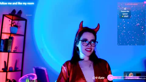 Snapshot of domgiirl chatting on 01/09/25, 02:33 Mistress online show from 01/09/25, 02:33