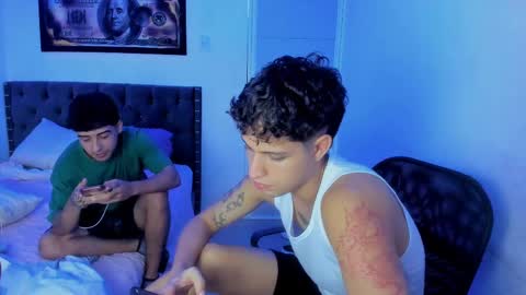 Snapshot of domi_master chatting on 02/13/25, 12:57 MASTER online show from 02/13/25, 12:57