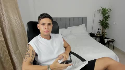 Snapshot of domi_master chatting on 03/01/25, 02:37 MASTER online show from 03/01/25, 02:37