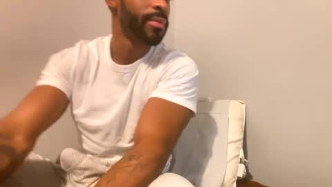 Domi online show from 12/25/24, 03:50