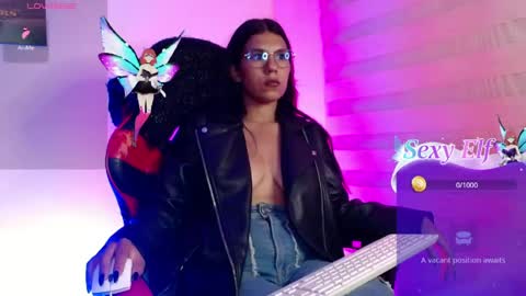 Snapshot of domina_lia chatting on 04/25/26, 03:42 Domina Lia online show from 04/25/26, 03:42