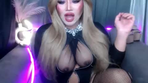 dominant10inchcock online show from 12/20/25, 01:34