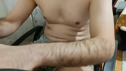 Snapshot of dominantboy77 chatting on 01/14/25, 10:44 dominantboy77 online show from 01/14/25, 10:44