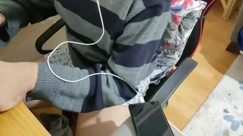 Snapshot of dominantboy77 chatting on 02/01/25, 05:47 dominantboy77 online show from 02/01/25, 05:47