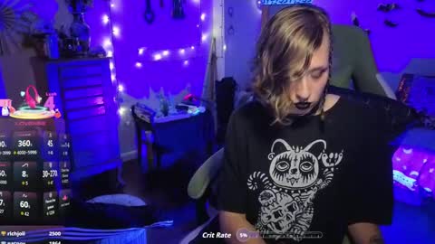 Snapshot of dominantman18064 chatting on 10/18/25, 09:26 Bigbearnbunnyboy online show from 10/18/25, 09:26