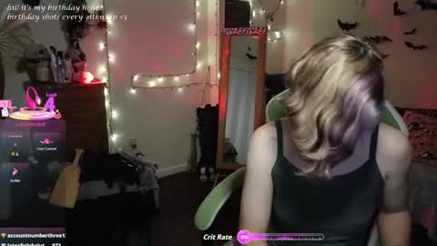 Snapshot of dominantman18064 chatting on 10/25/25, 08:47 Bigbearnbunnyboy online show from 10/25/25, 08:47