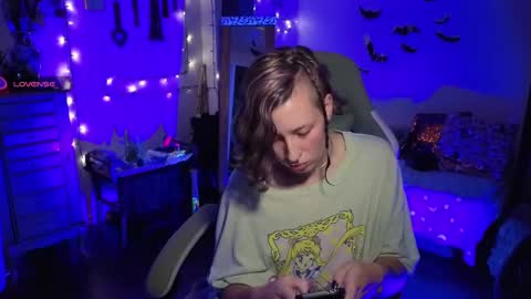 Snapshot of dominantman18064 chatting on 10/27/25, 01:09 Bigbearnbunnyboy online show from 10/27/25, 01:09