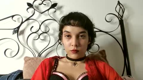 Snapshot of dominatrixkimmy chatting on 11/14/25, 02:54 dominatrixkimmy online show from 11/14/25, 02:54