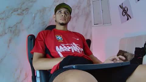 Dominic online show from 02/15/26, 08:24