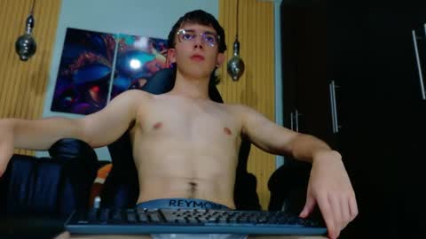 dominic_carminex online show from 10/09/25, 07:45