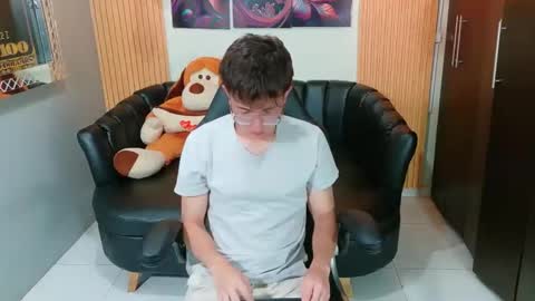 dominic_carminex online show from 10/18/25, 07:58