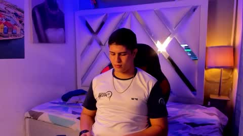 DOMI online show from 02/01/26, 02:21