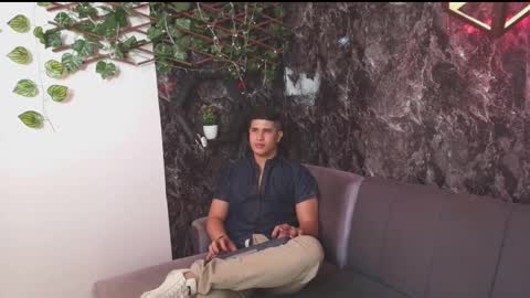 DOMI online show from 02/06/26, 07:39