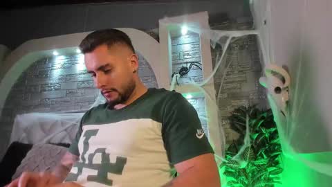 dominic de luca online show from 10/21/25, 03:07