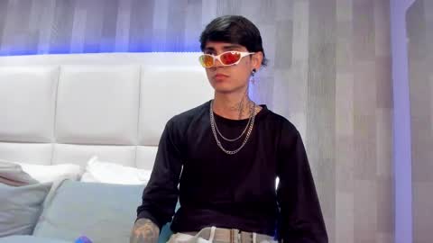 Snapshot of dominic_foox chatting on 02/12/26, 12:44 Dominic foox online show from 02/12/26, 12:44