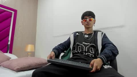 Snapshot of dominic_foox chatting on 02/17/26, 12:23 Dominic foox online show from 02/17/26, 12:23